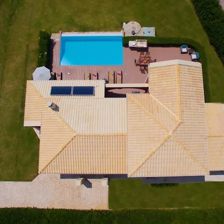 Sleeps 6 Pool Wifi Villa Mousata