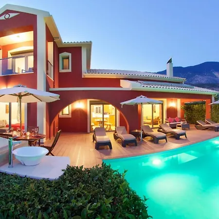 ヴィラ Sleeps 6 Pool Wifi