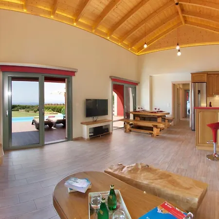 ヴィラ Sleeps 6 Pool Wifi *